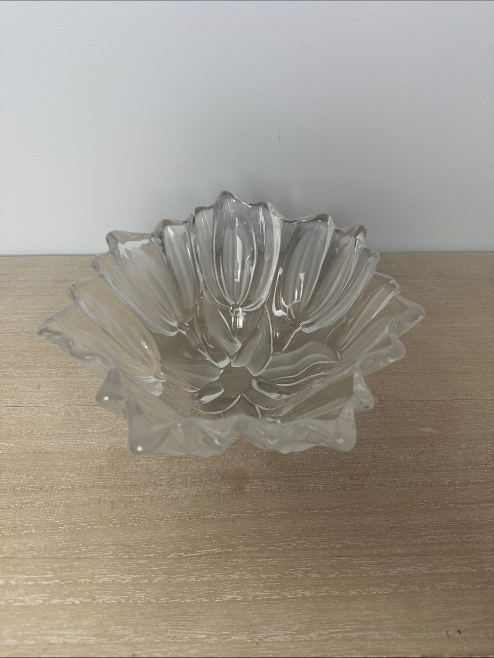 Mikasa Walther “Sylvia” clear and frosted Tulip Crystal Bowl - Picture 2 of 4